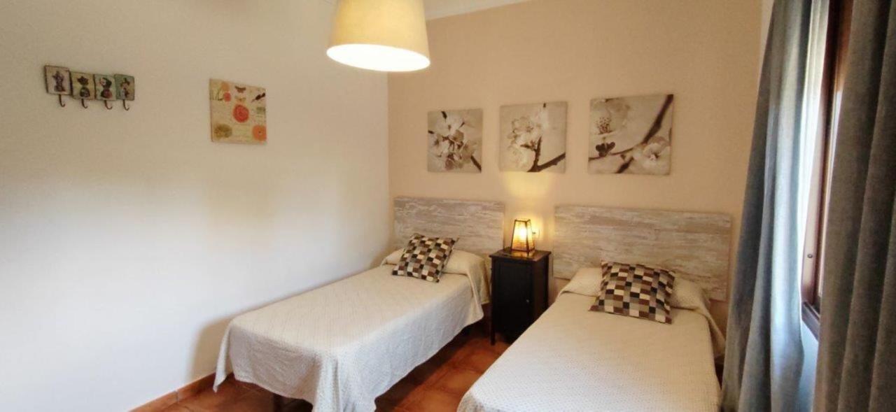 Casa Rural Camelot El Gastor Esterno foto