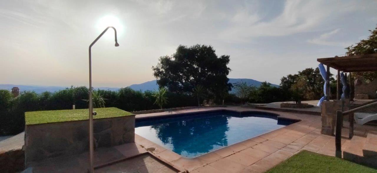 Casa Rural Camelot El Gastor Esterno foto